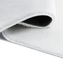 Asymmetrisk Bølgete Ryeteppe - Aranga Super Soft Fur (hvit)