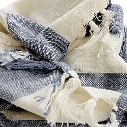 Pledd - Kora stripe cotton throw (krem/marineblå)