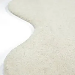 Bølget ullteppe - Diu Hand Tufted Wool Premium (hvit)