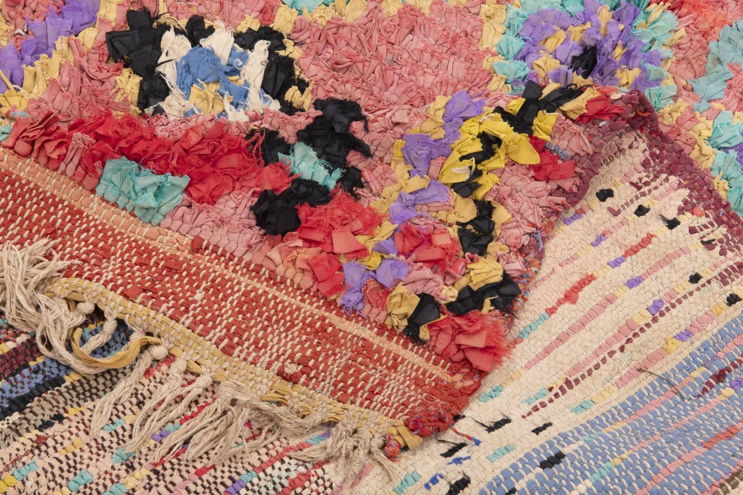 Marokkansk Boucherouite-teppe 240 x 105 cm