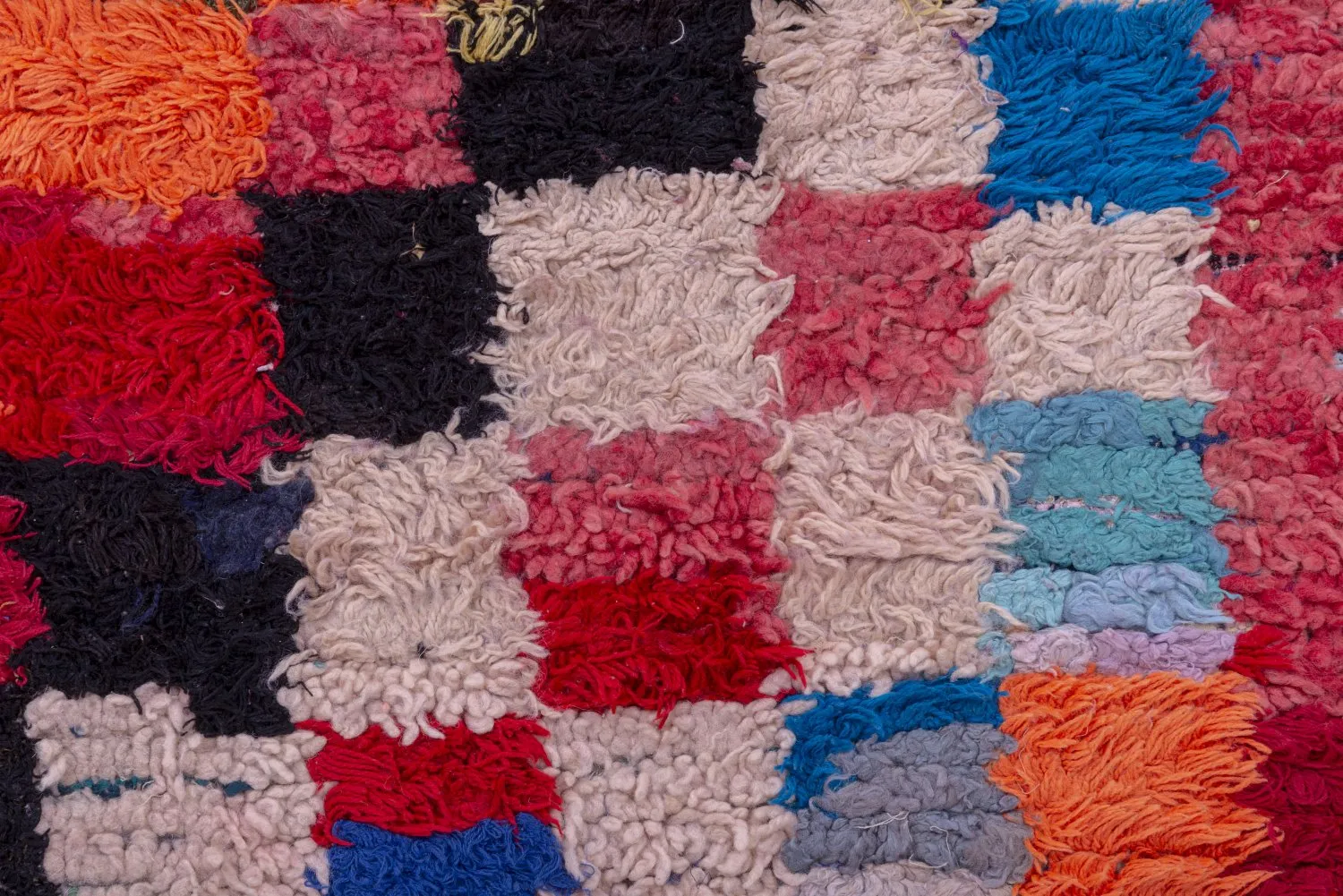 Marokkansk Boucherouite-teppe 240 x 140 cm