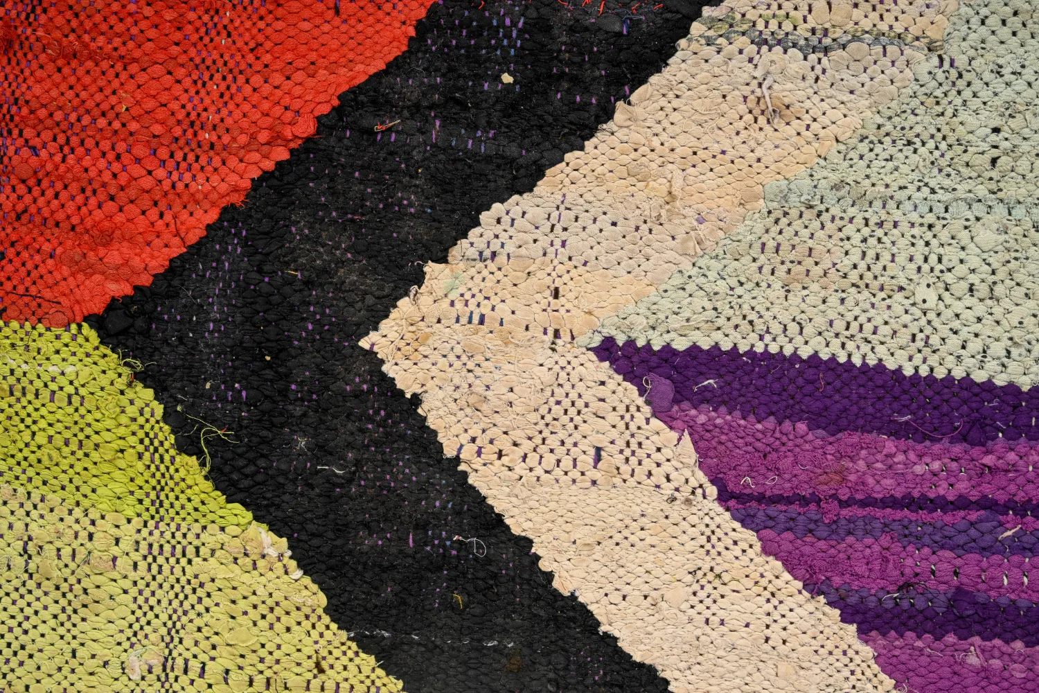 Marokkansk Boucherouite-teppe 135 x 245 cm