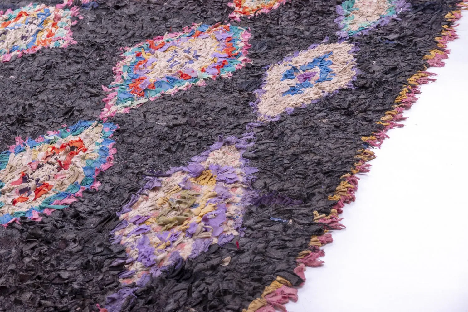 Marokkansk Boucherouite-teppe 260 x 145 cm