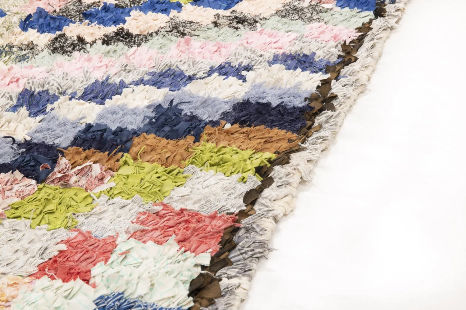 Marokkansk Boucherouite-teppe 210 x 115 cm