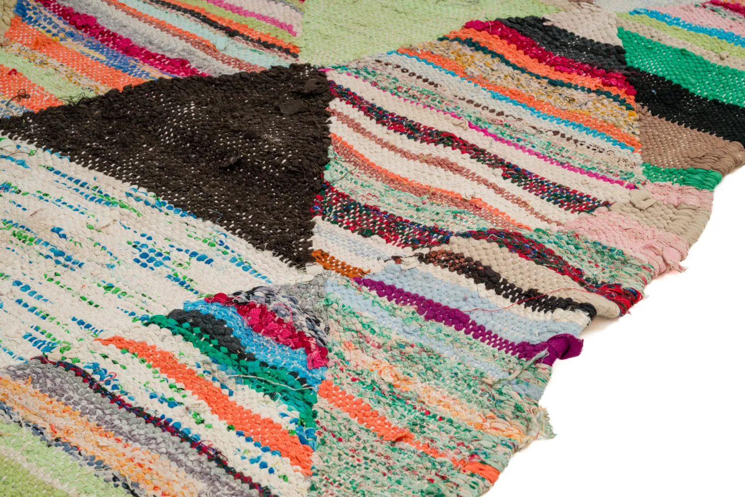 Marokkansk Boucherouite-teppe 140 x 250 cm