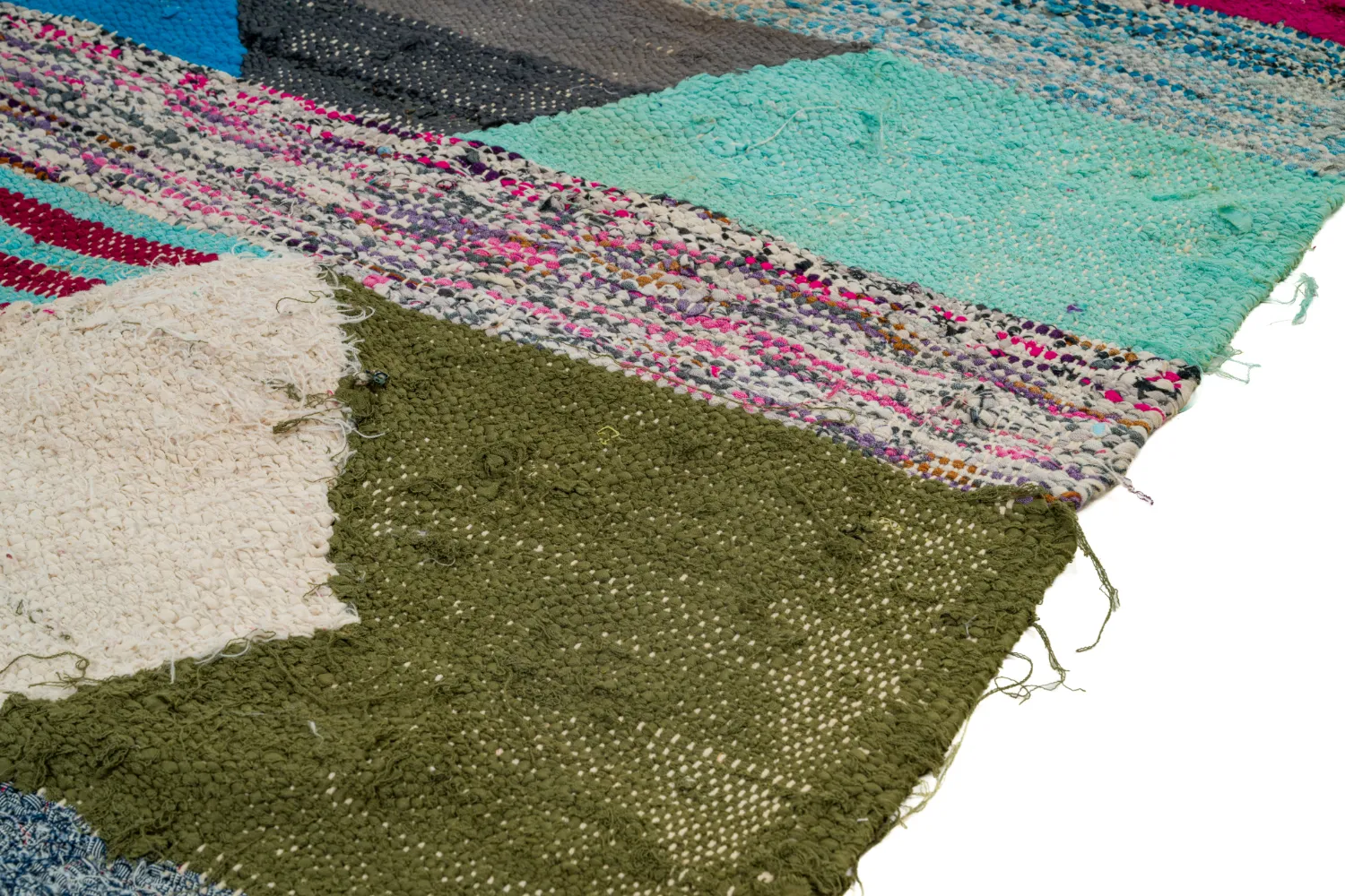 Marokkansk Boucherouite-teppe 145 x 250 cm