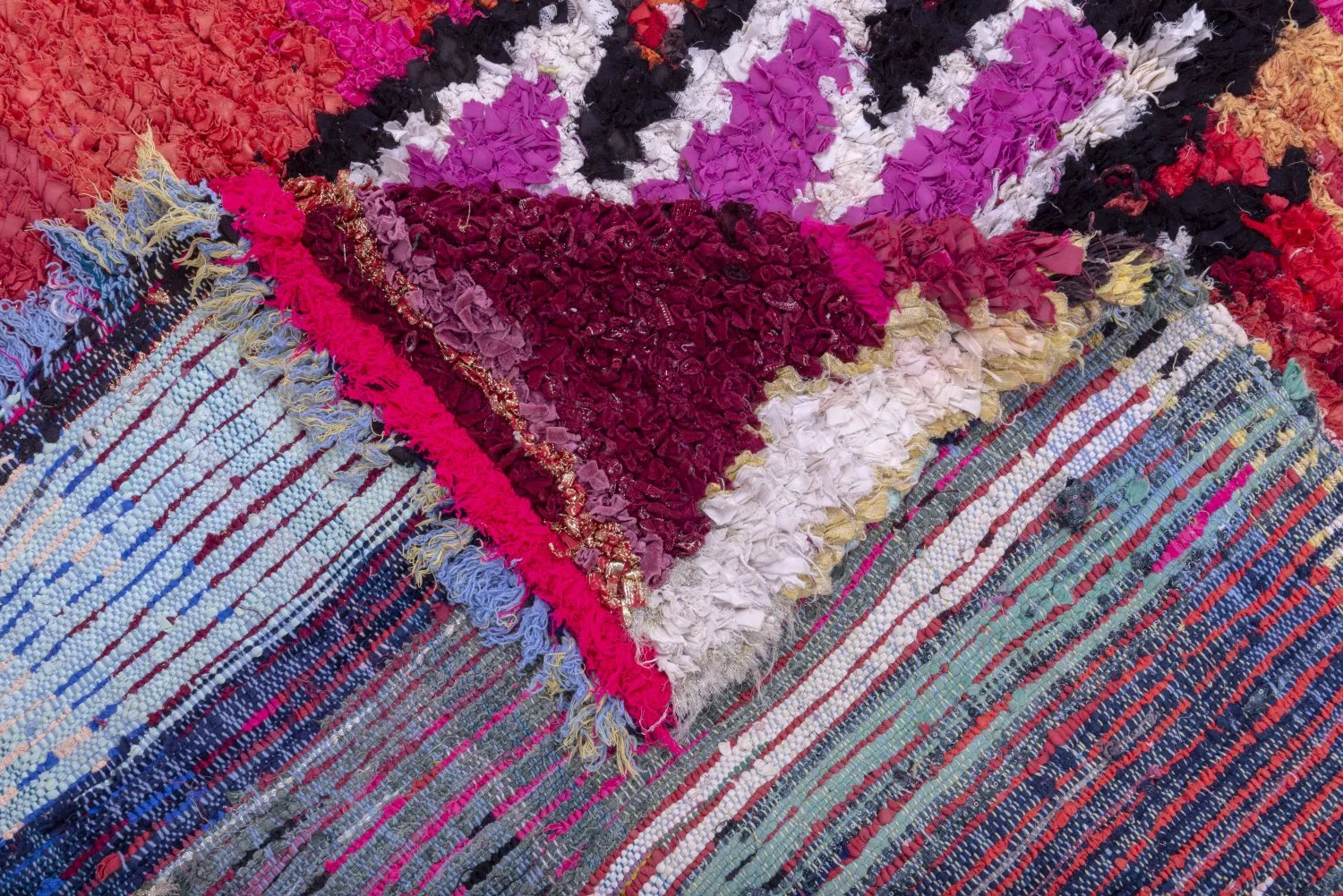 Marokkansk Boucherouite-teppe 230 x 140 cm