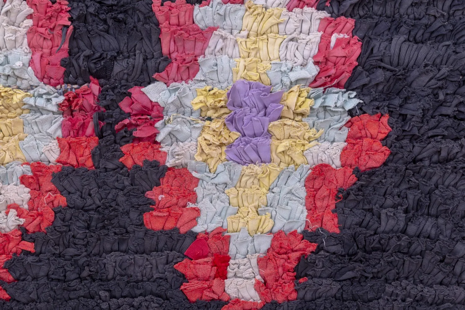 Marokkansk Boucherouite-teppe 235 x 130 cm