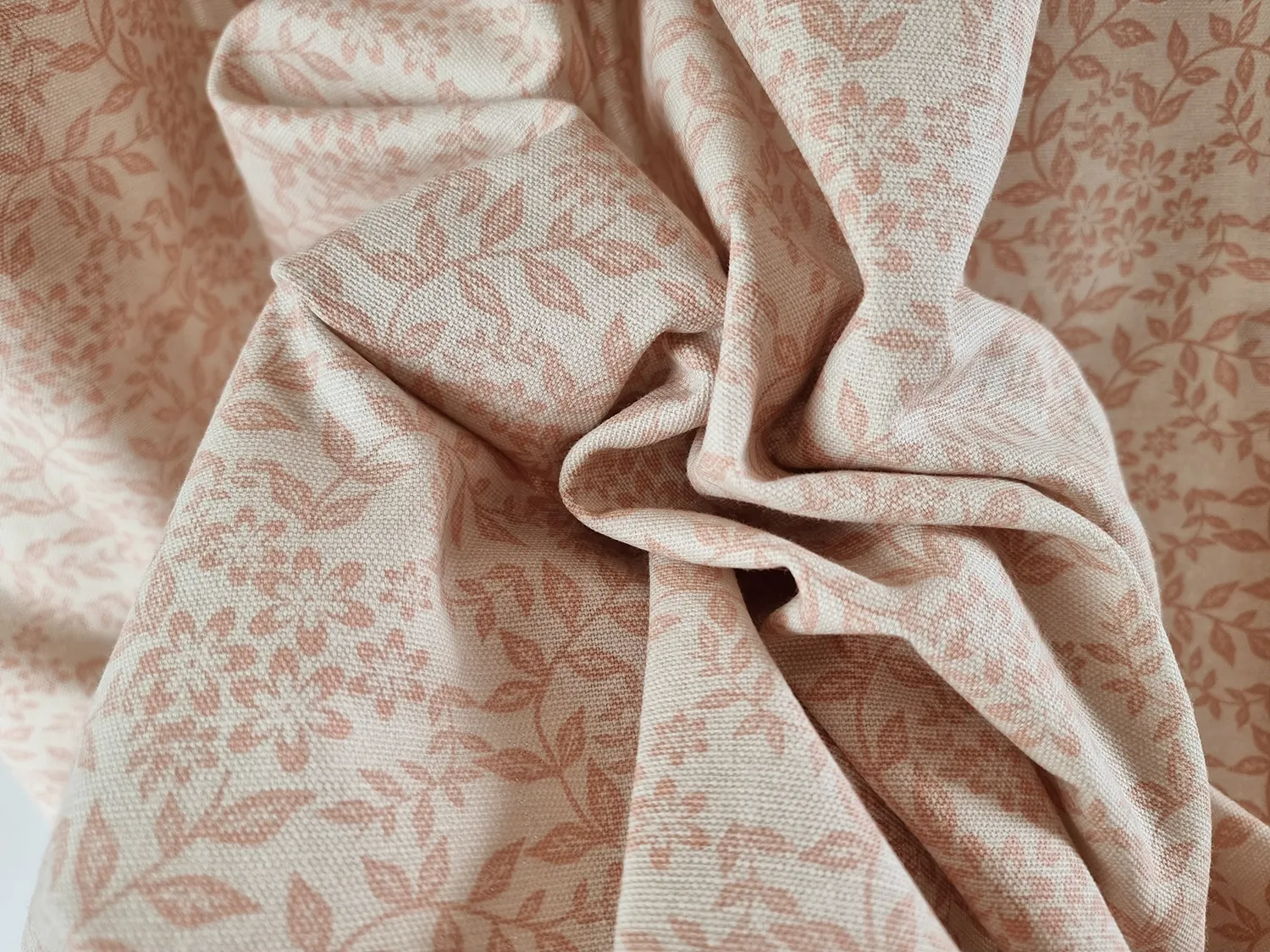 Gardiner - Bomullsgardin Lilja (beige)