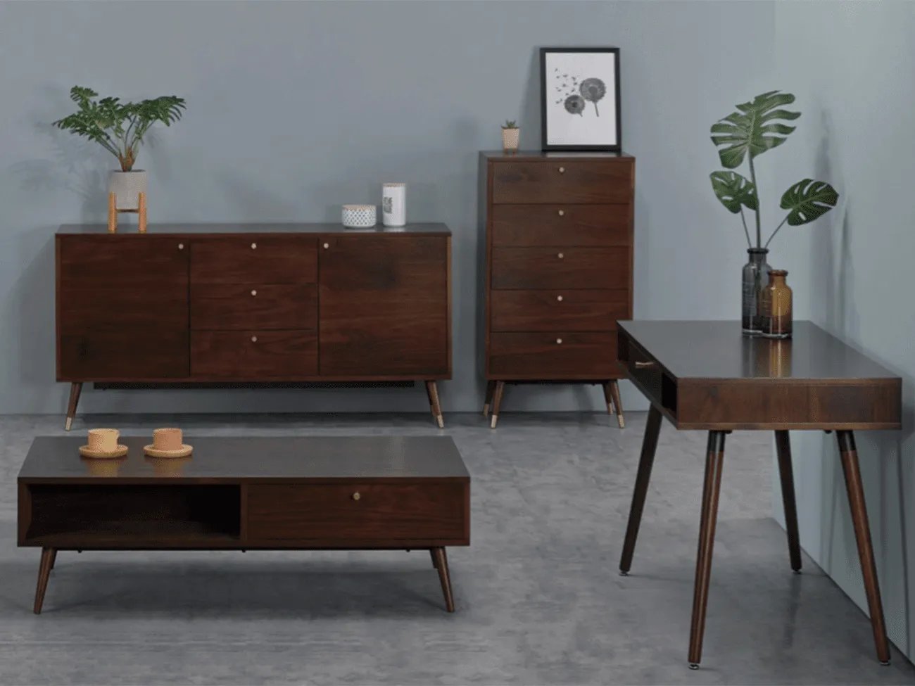Kommode - Prime - 5 lådor (valnøtt/messing)
