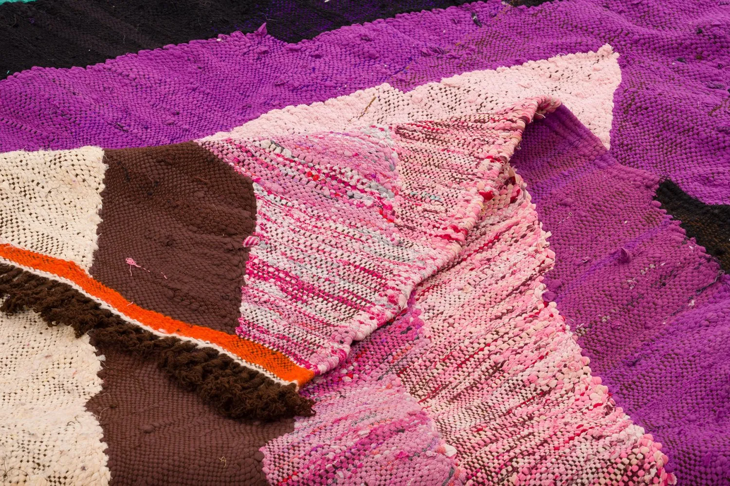 Marokkansk Boucherouite-teppe 140 x 250 cm
