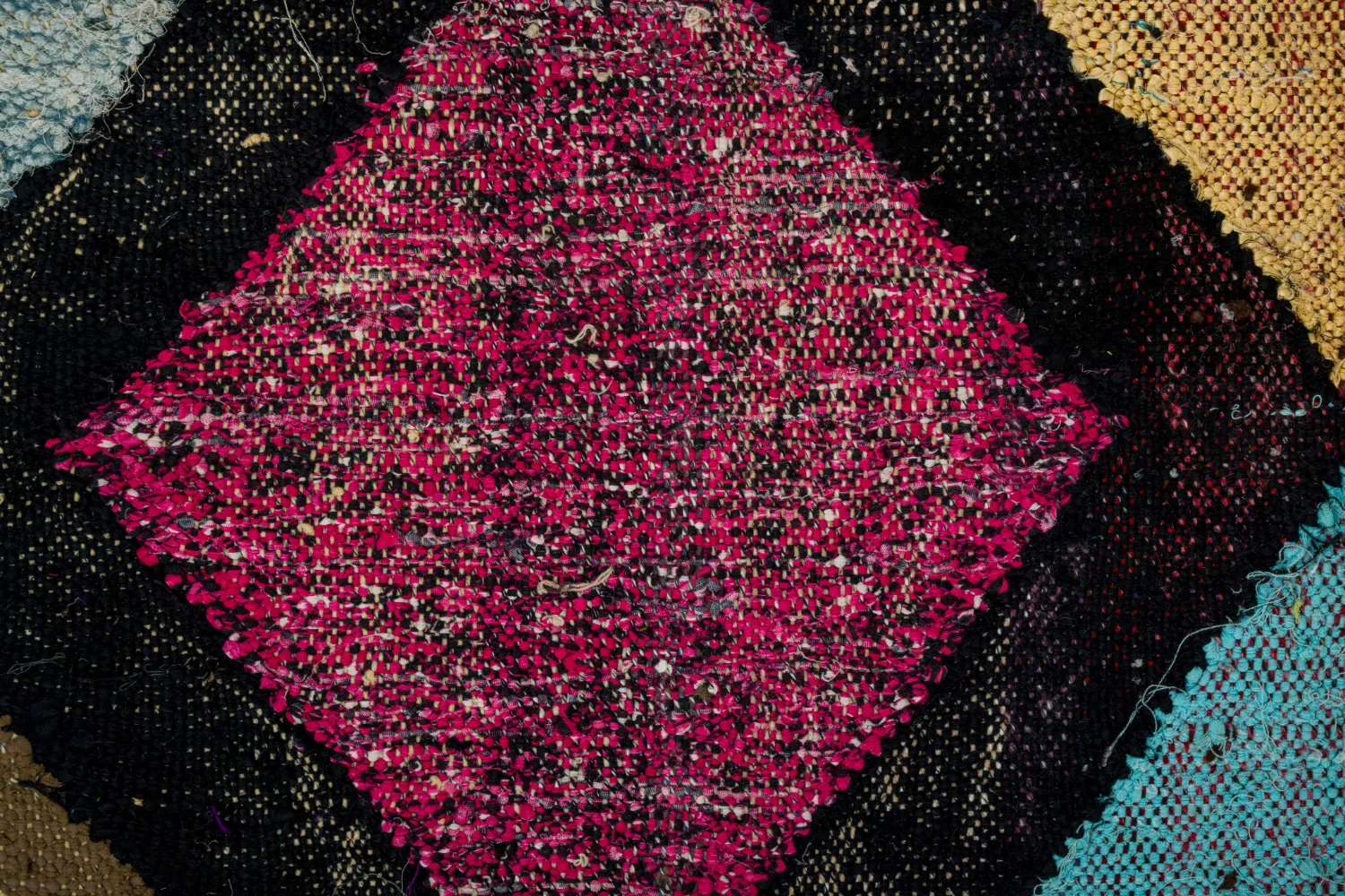 Marokkansk Boucherouite-teppe 135 x 230 cm