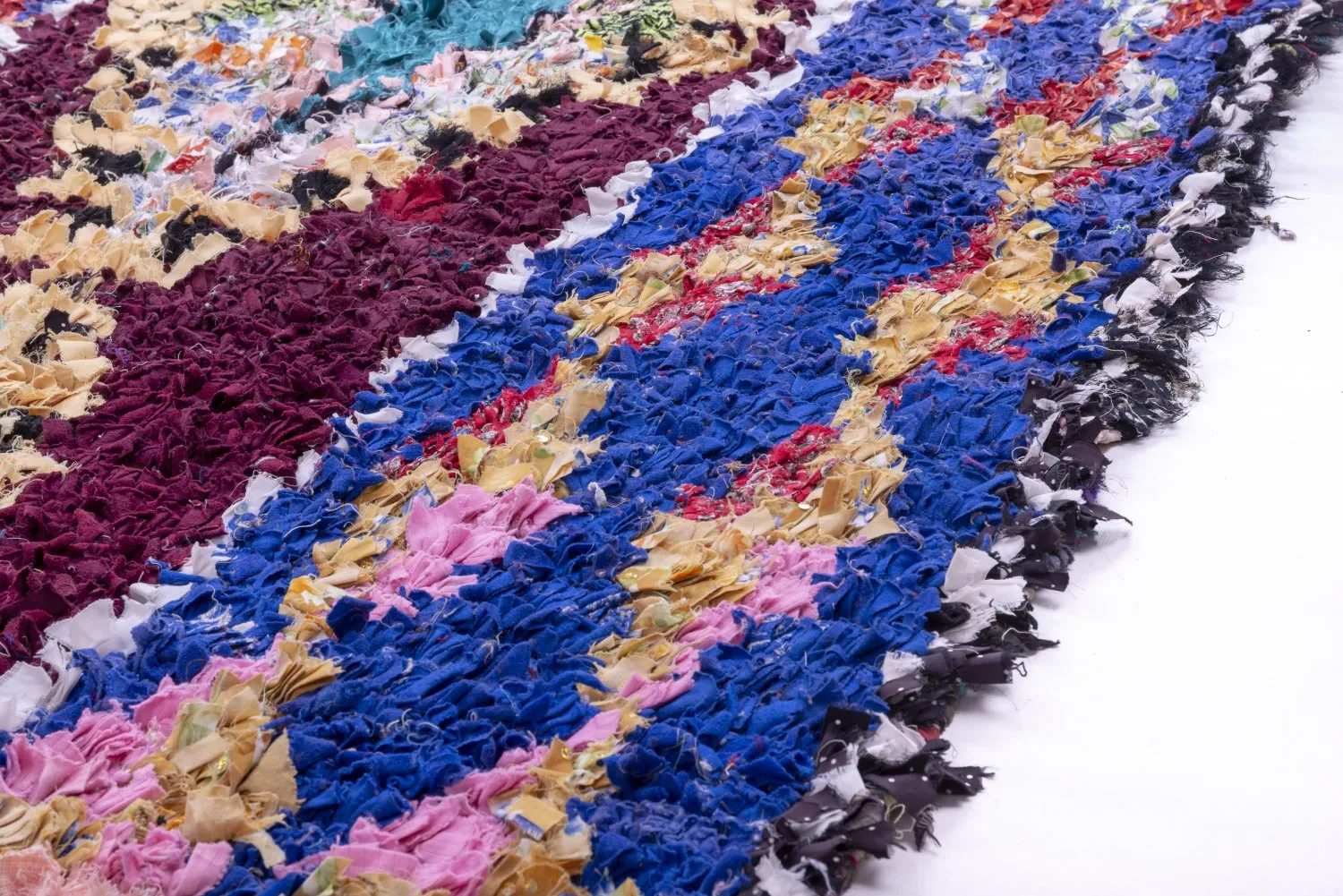 Marokkansk Boucherouite-teppe 245 x 135 cm