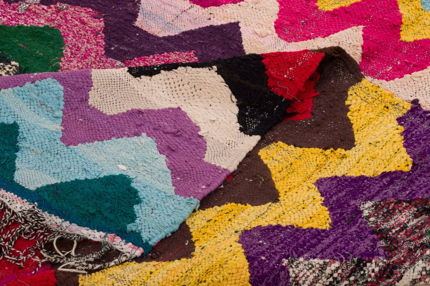 Marokkansk Boucherouite-teppe 125 x 235 cm