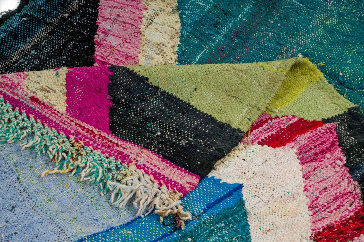 Marokkansk Boucherouite-teppe 125 x 240 cm