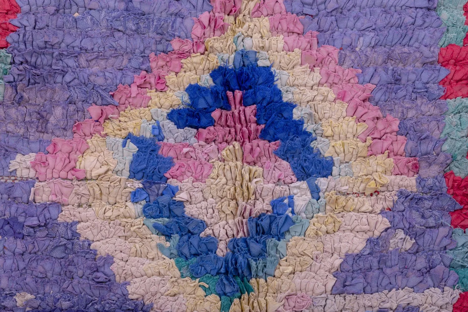 Marokkansk Boucherouite-teppe 225 x 125 cm