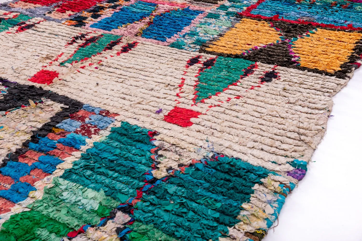 Marokkansk Boucherouite-teppe 225 x 170 cm