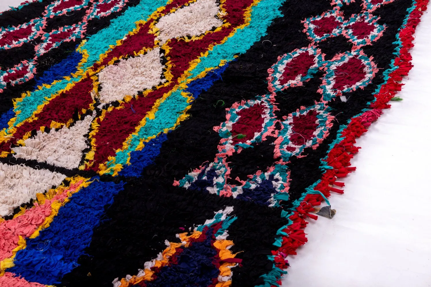 Marokkansk Boucherouite-teppe 250 x 110 cm