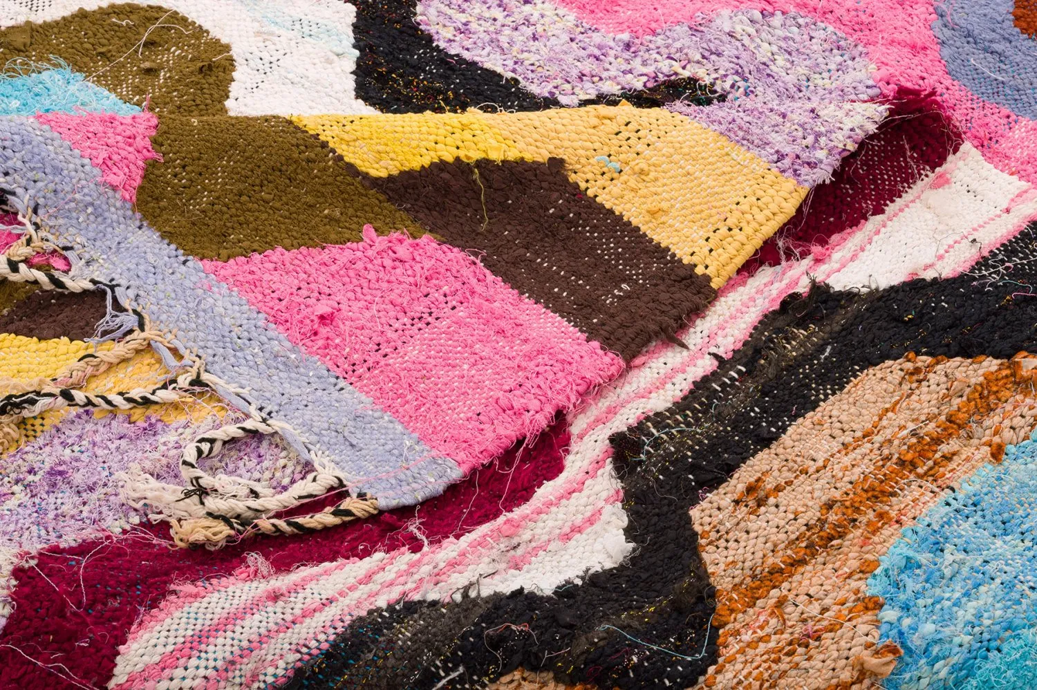 Marokkansk Boucherouite-teppe 140 x 265 cm