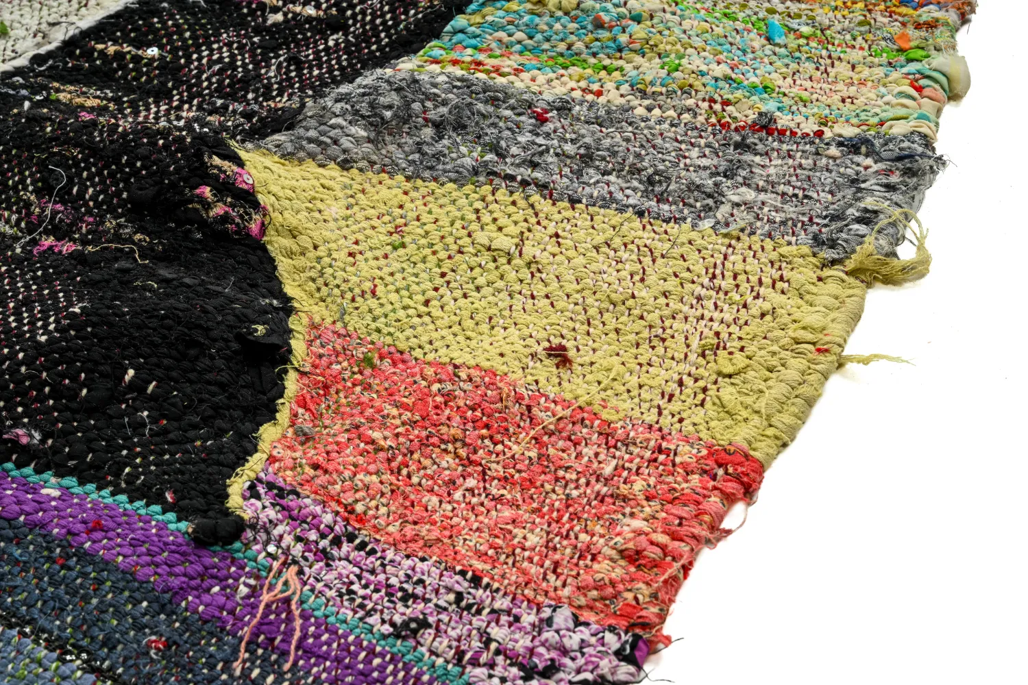 Marokkansk Boucherouite-teppe 130 x 245 cm