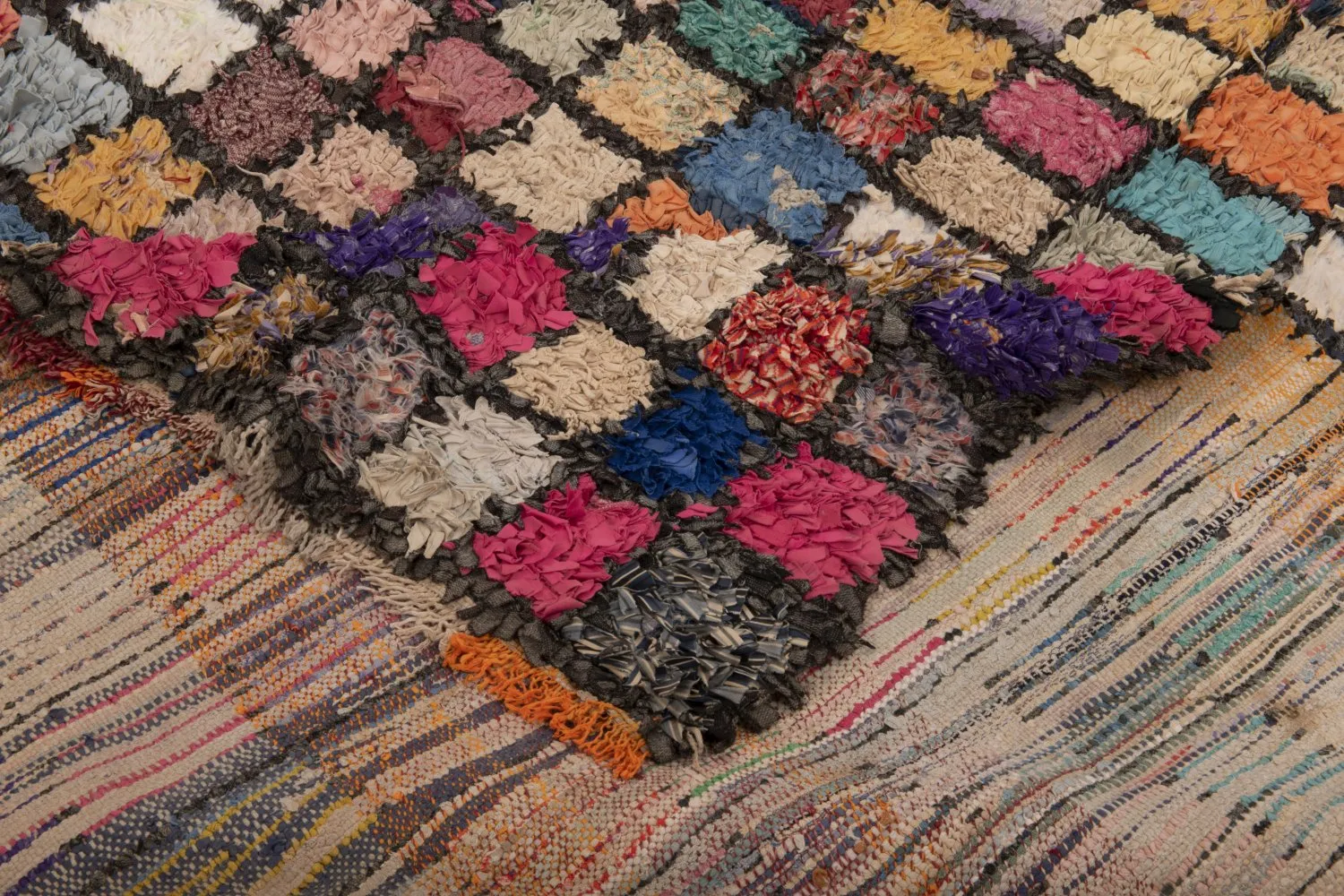 Marokkansk Boucherouite-teppe 230 x 140 cm