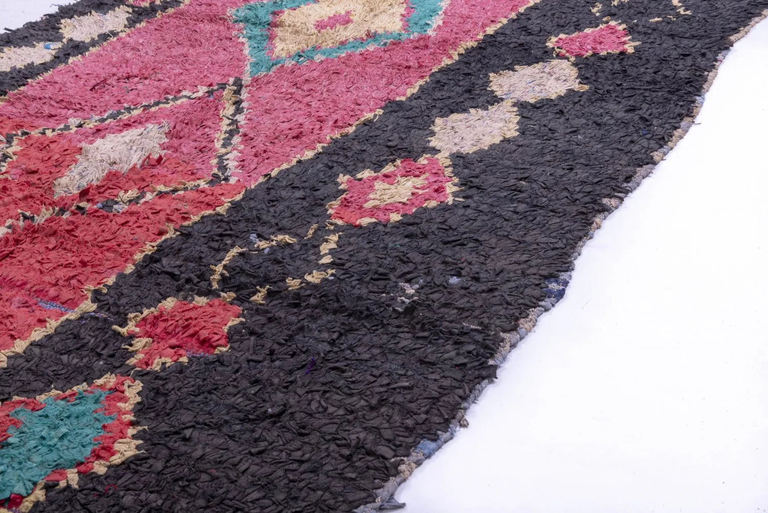 Marokkansk Boucherouite-teppe 275 x 135 cm