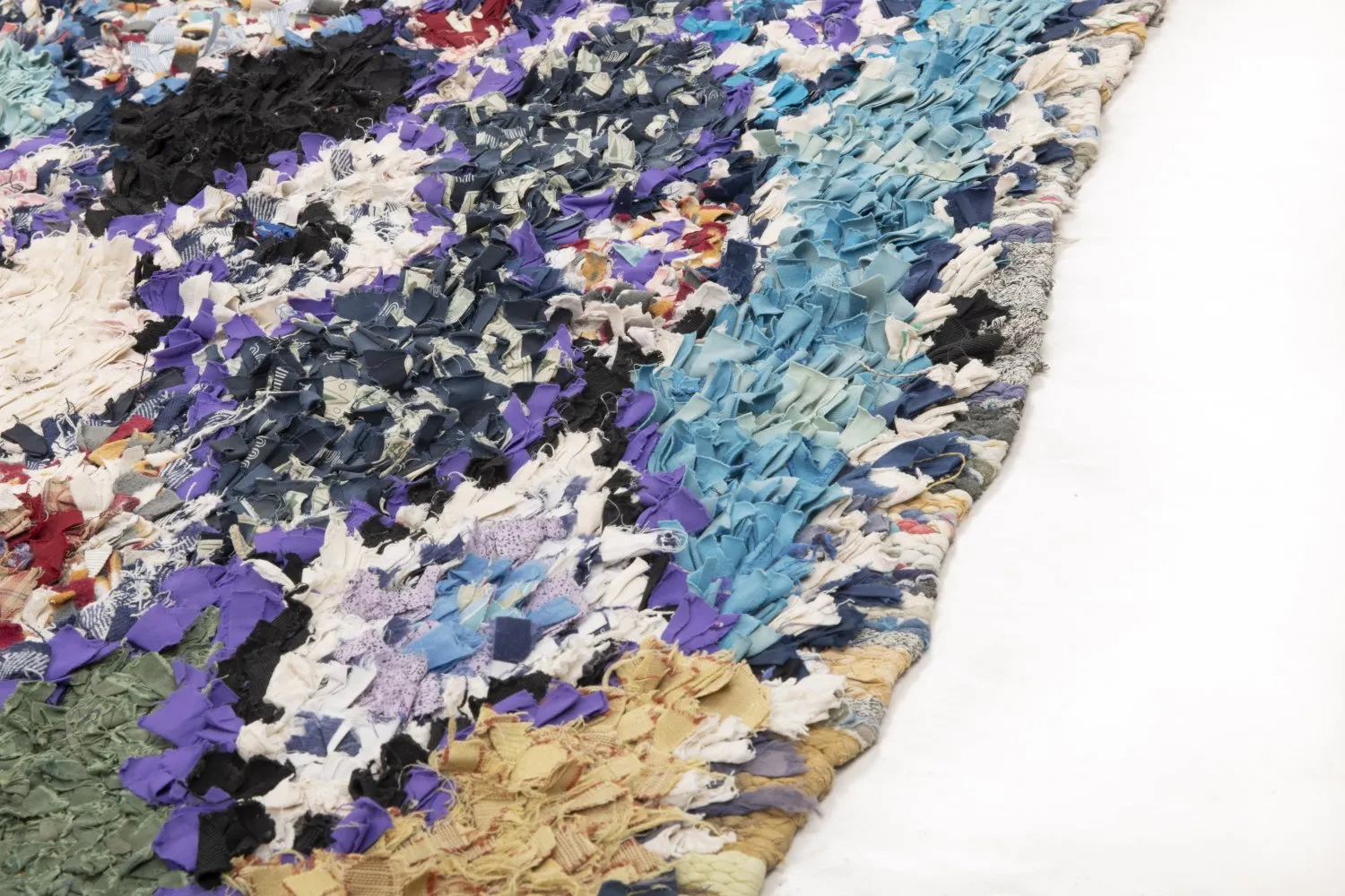 Marokkansk Boucherouite-teppe 260 x 140 cm