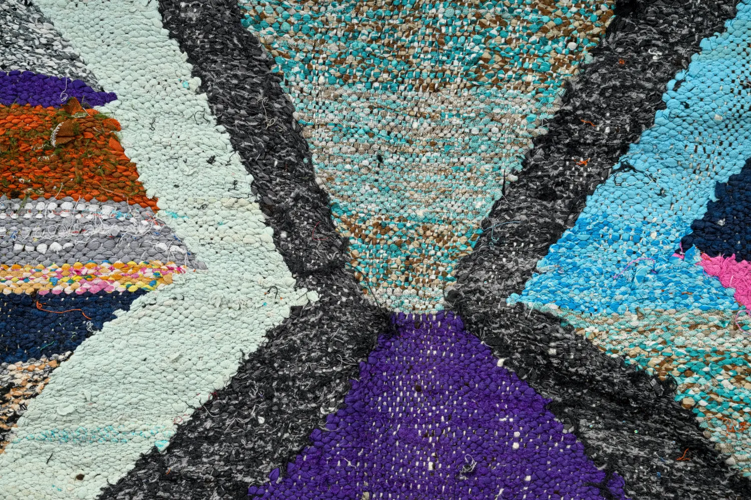 Marokkansk Boucherouite-teppe 135 x 235 cm