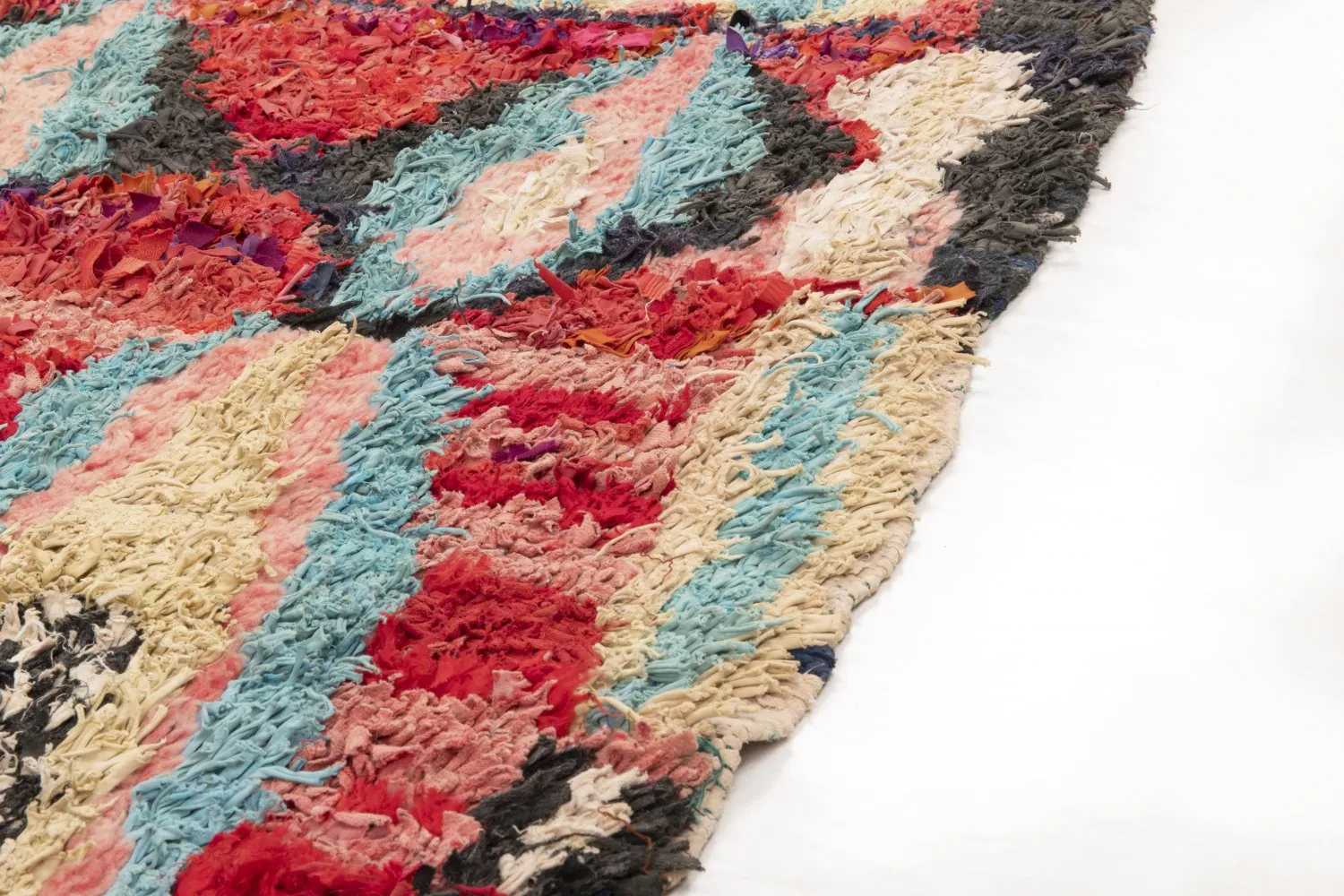 Marokkansk Boucherouite-teppe 235 x 160 cm