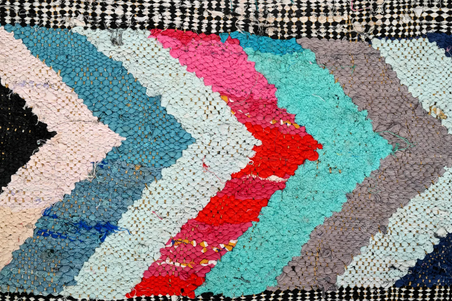 Marokkansk Boucherouite-teppe 145 x 270 cm