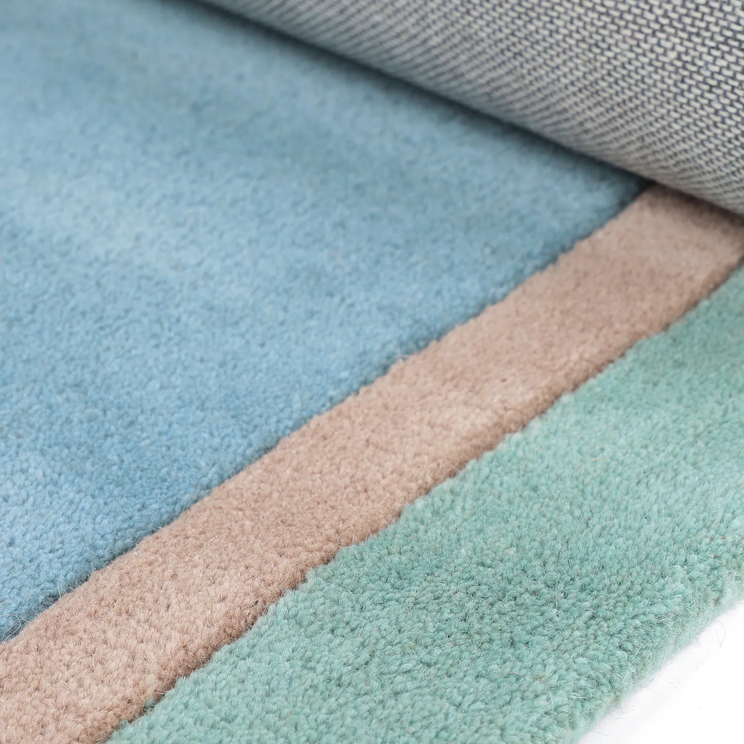 Barneteppe - Giraffe Hand Tufted Wool Premium (lyseblå/multi)