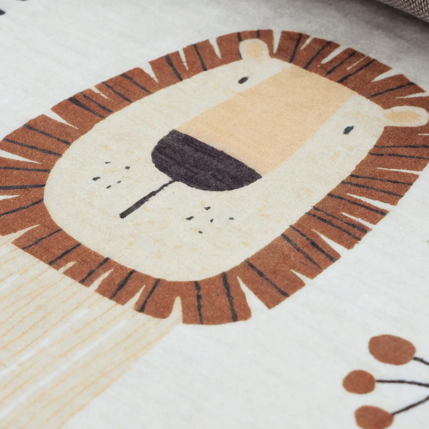 Barneteppe - Lion Friends (beige)