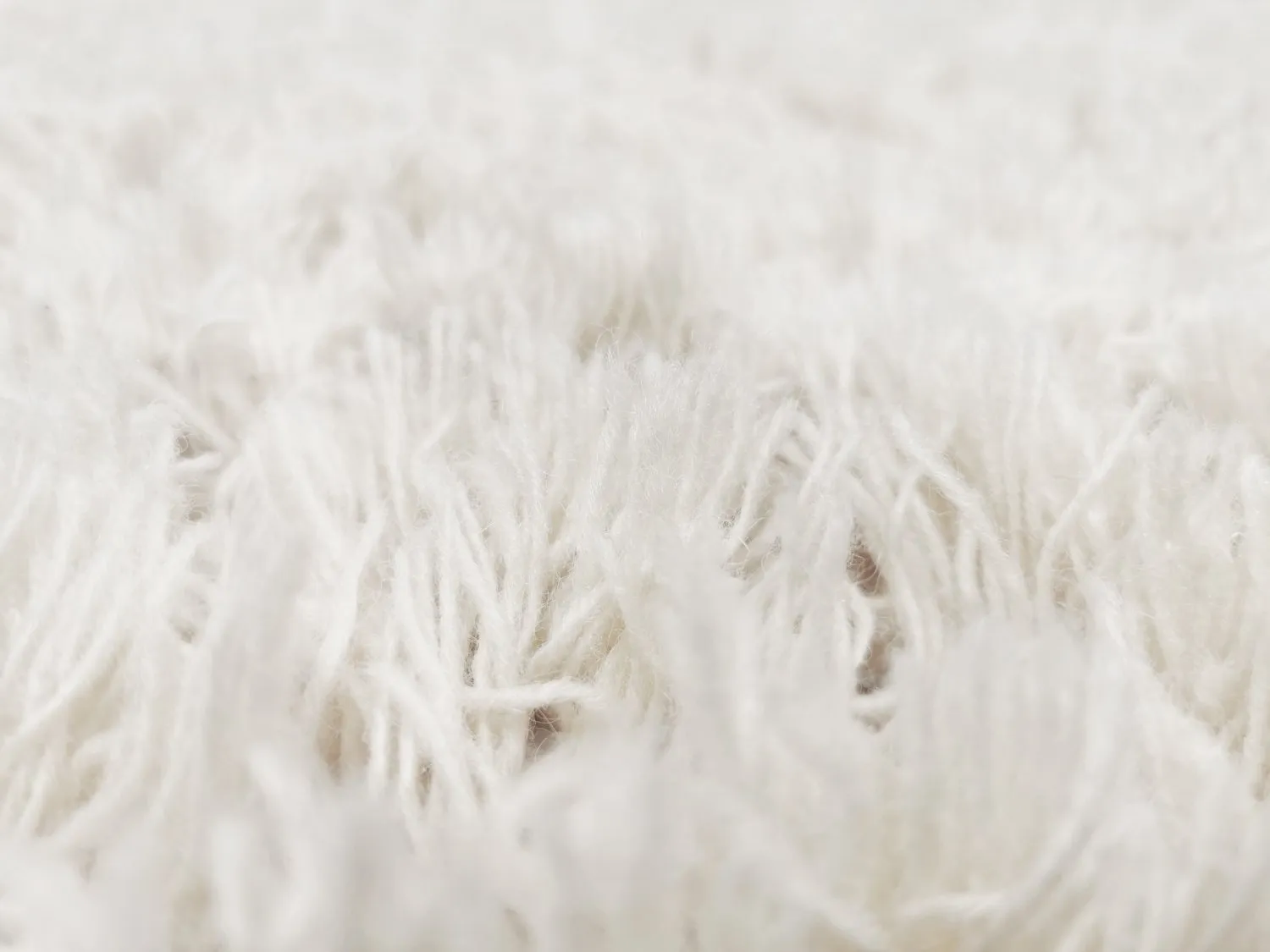 Ullteppe - Aliste Wool Shaggy (snow white)