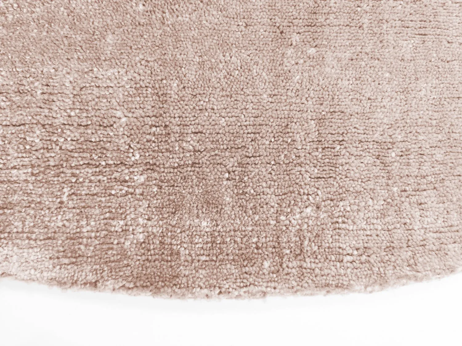 Rundt teppe - Recycled PET with viscose look (lysebrun)