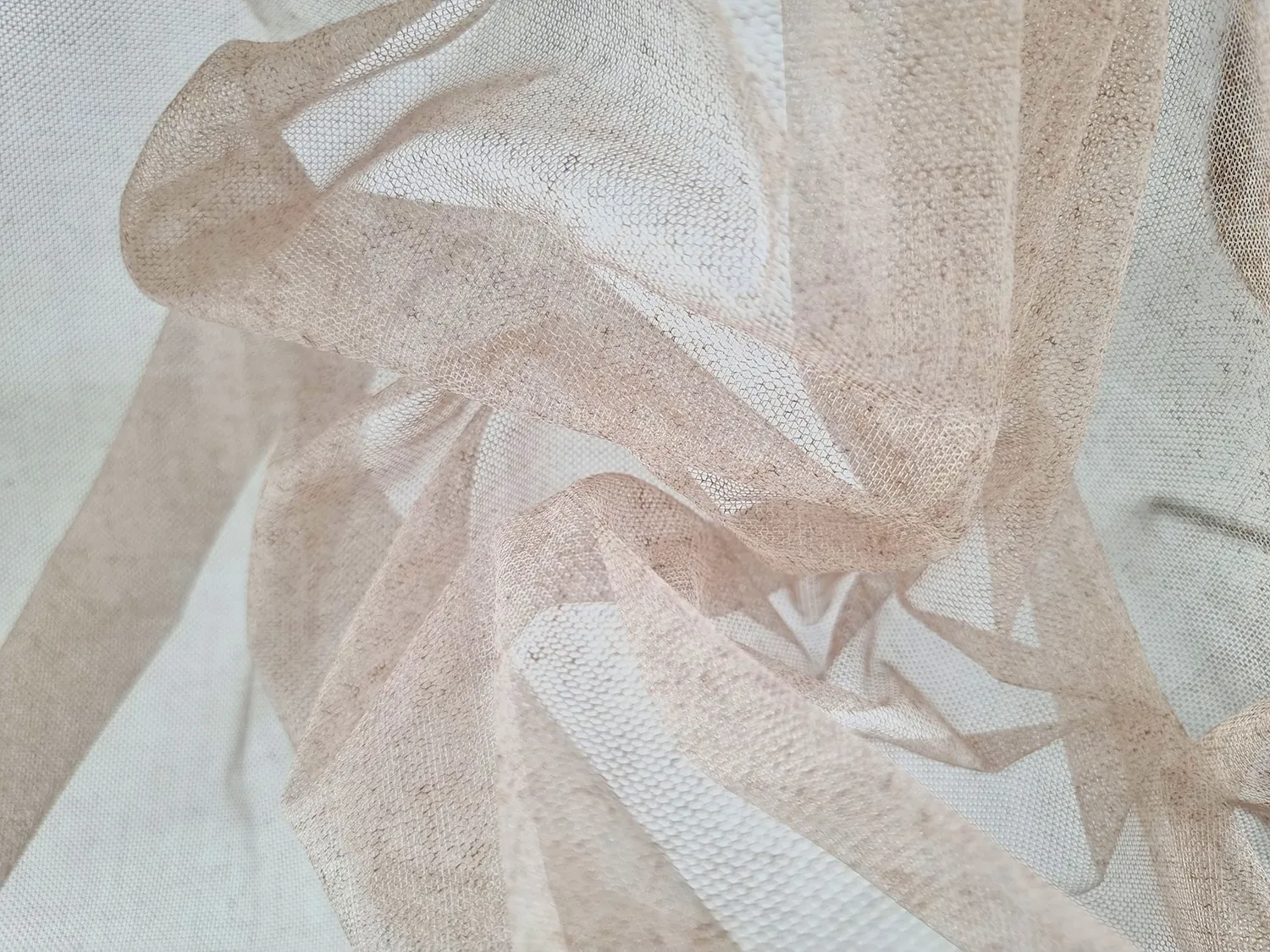 Gardiner - Blonder gardin Nilah (beige)