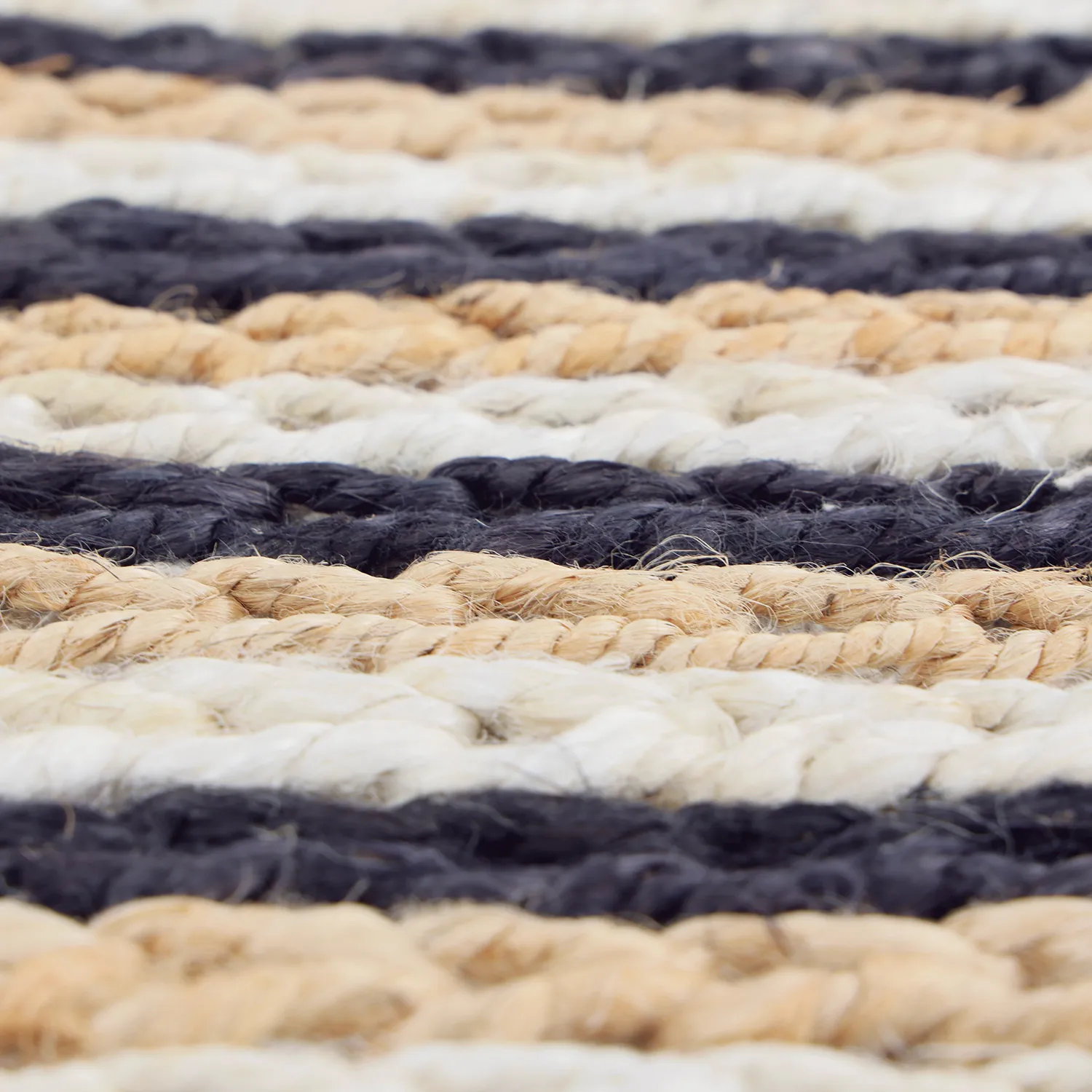 Juteteppe - Howrah Braided Jute (naturlig/hvit/svart)
