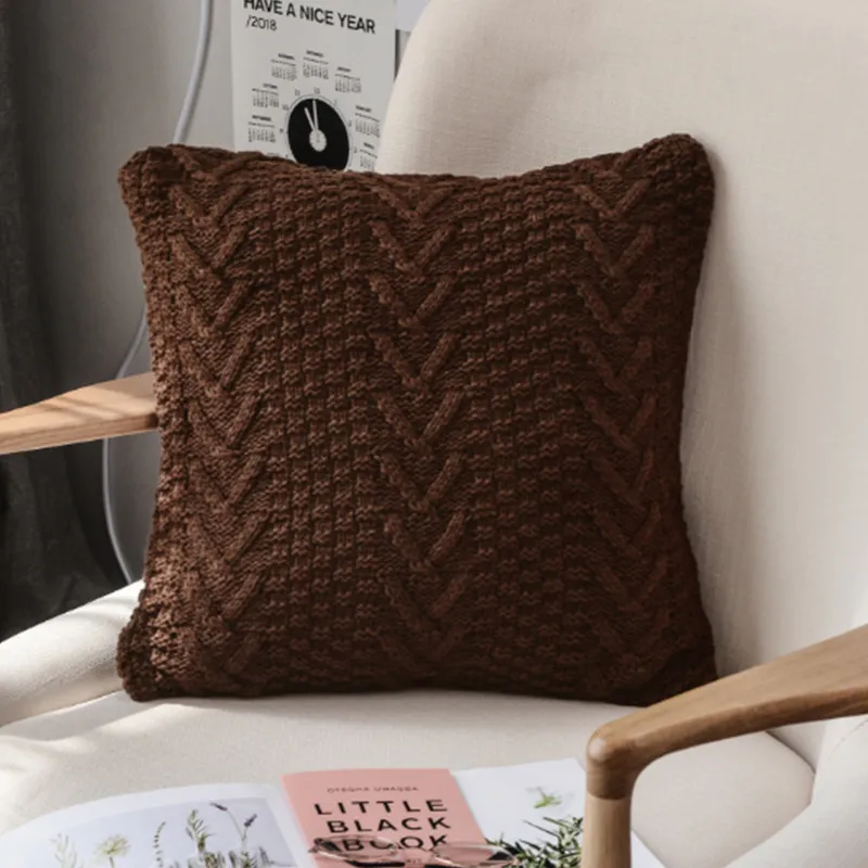 Putetrekk - Knit Macrame 45 x 45 cm (brun)