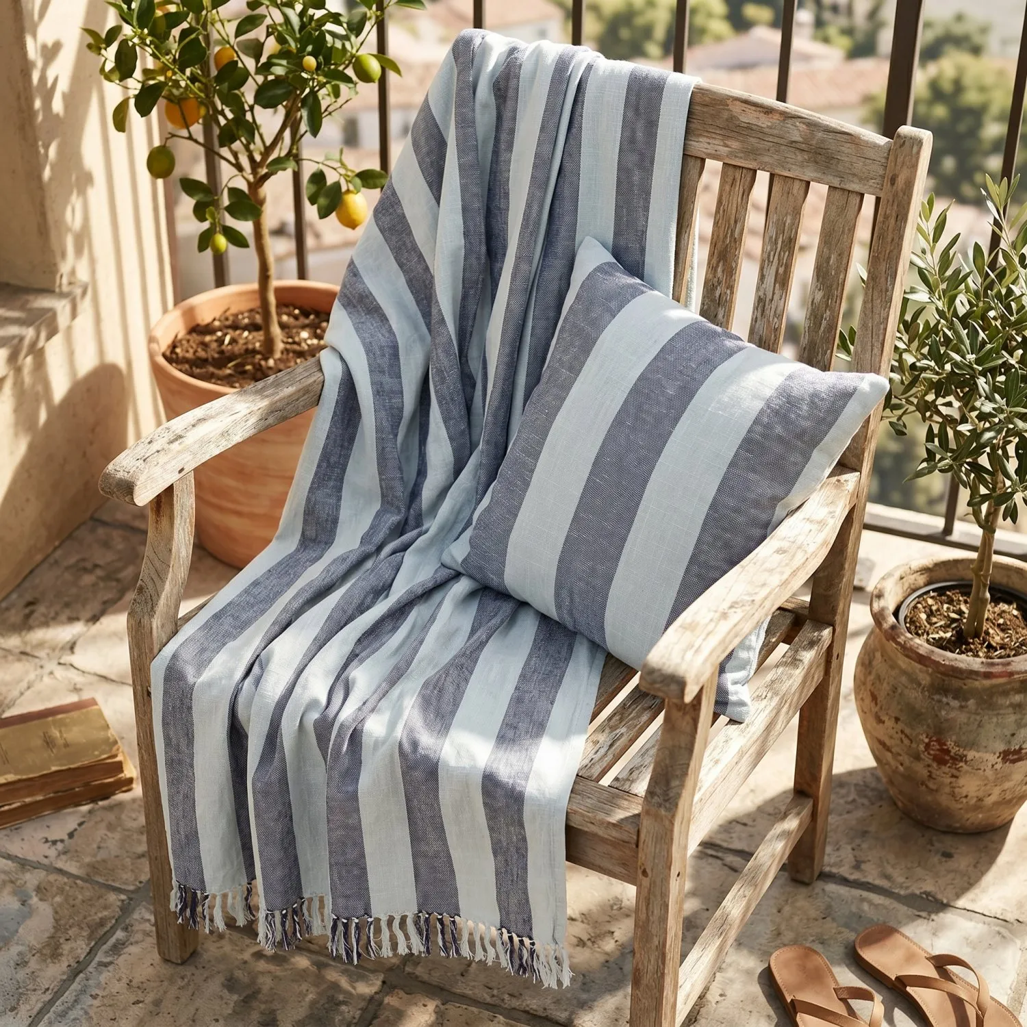 Pledd - Kora stripe cotton throw (marineblå/lyseblå)