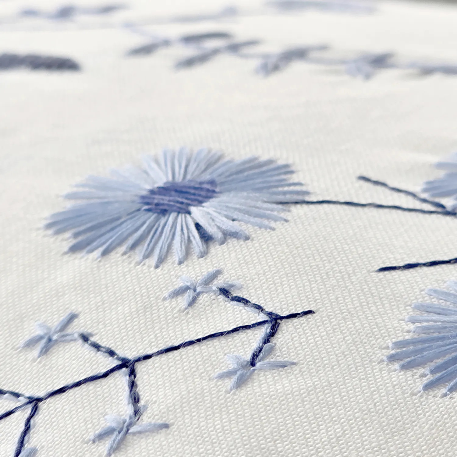 Putetrekk - Stavanger Embroidered Cushion Cover (multi)