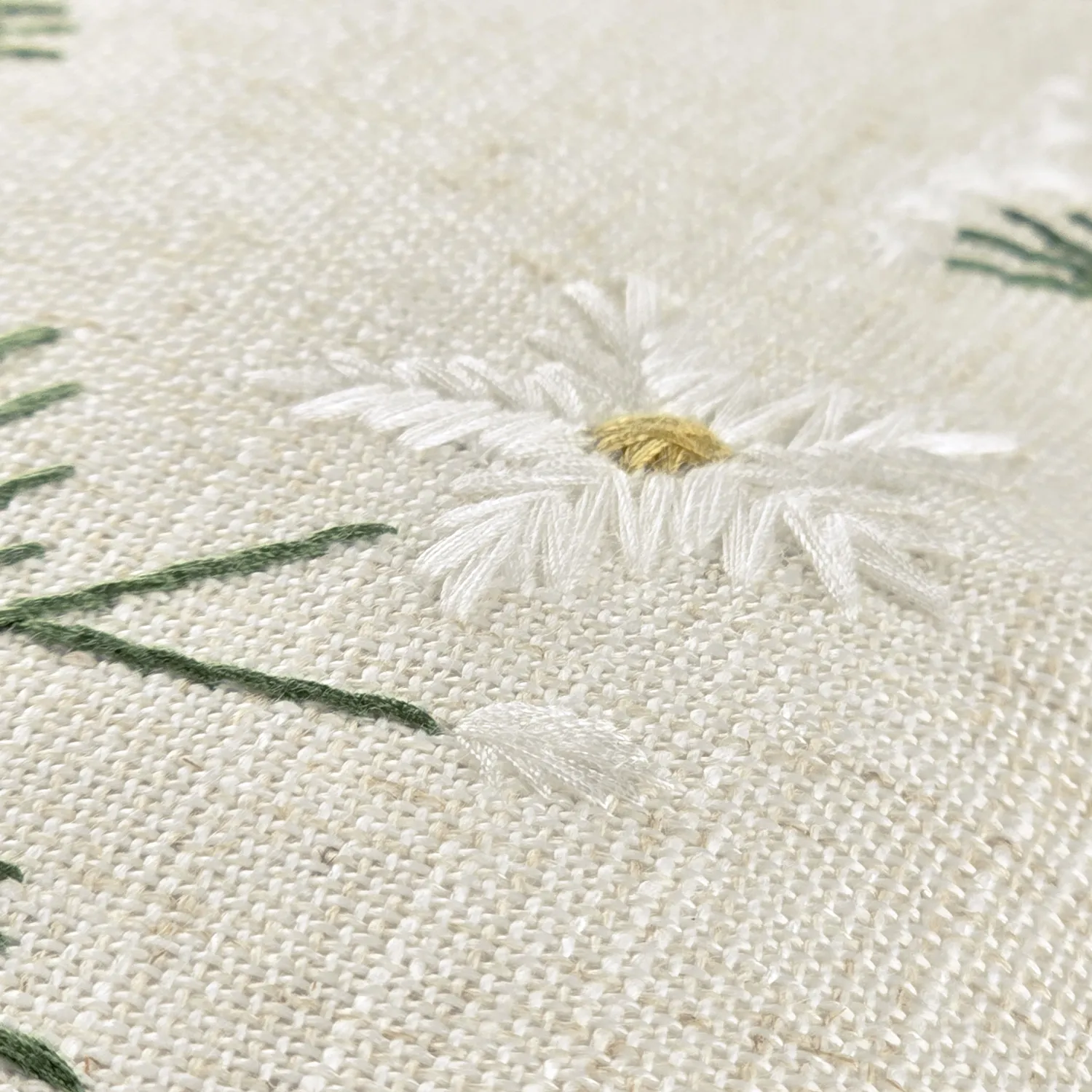 Putetrekk - Vasa Embroidered Cushion Cover (multi)