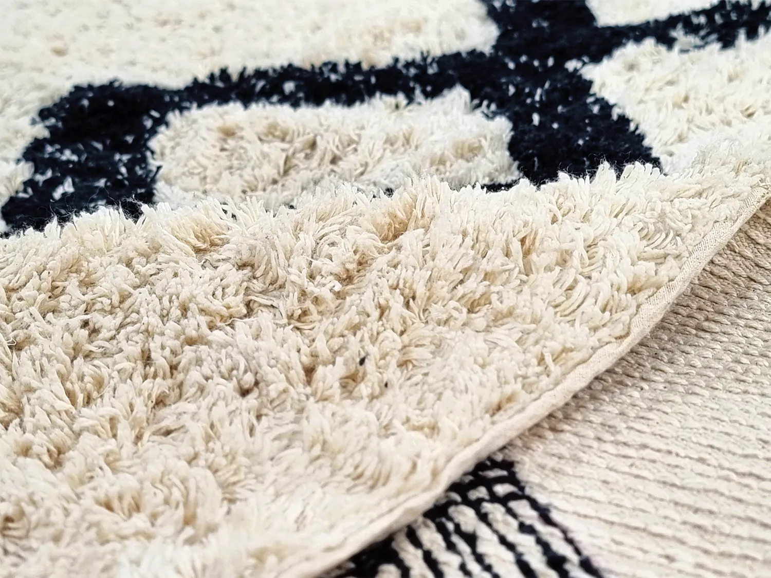 Runde tepper - Chablis Natural Cotton Shaggy (offwhite/svart)
