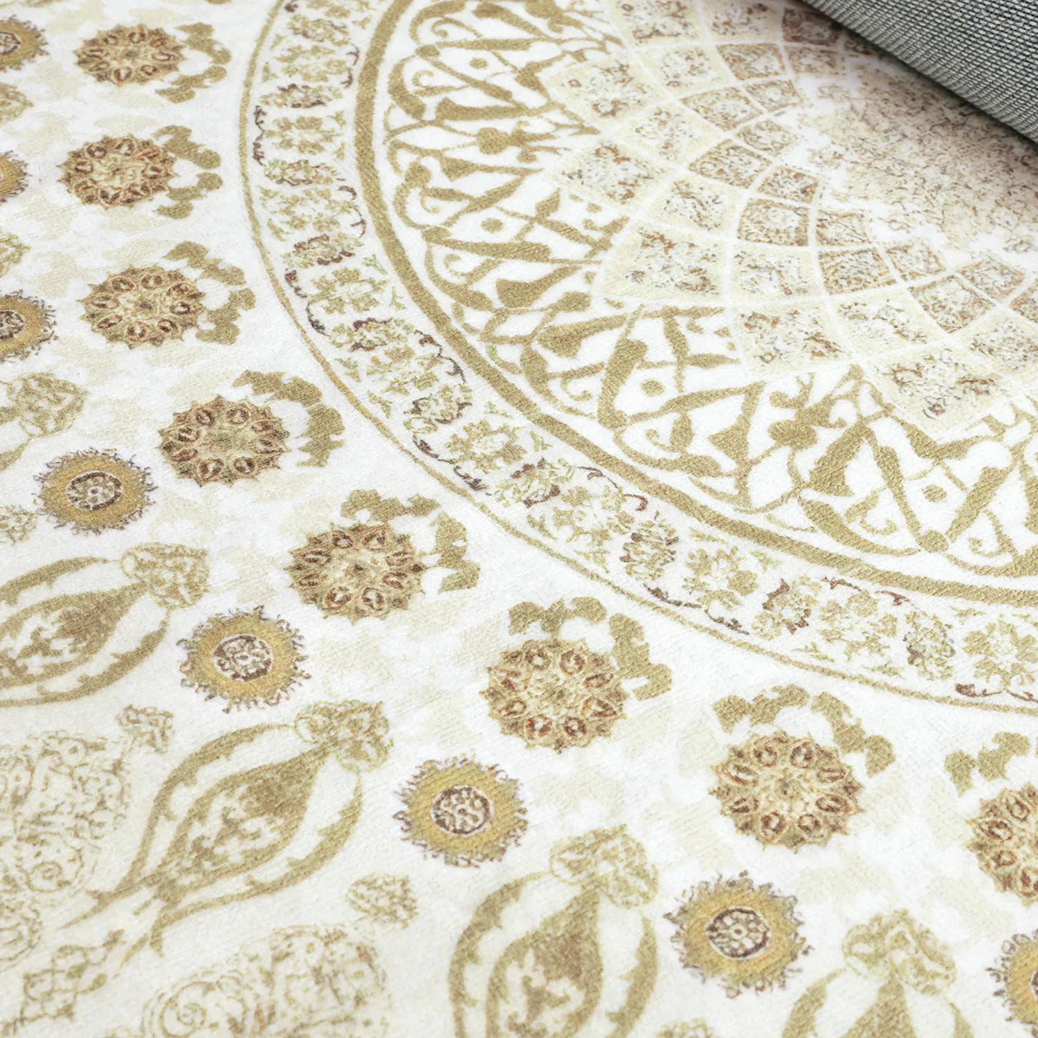 Rundt teppe - Sandrigo (beige)