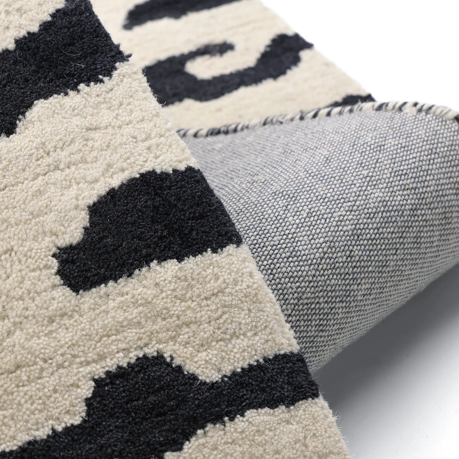 Ryetepper - Zebra Tufted Wool Premium (hvit/svart)