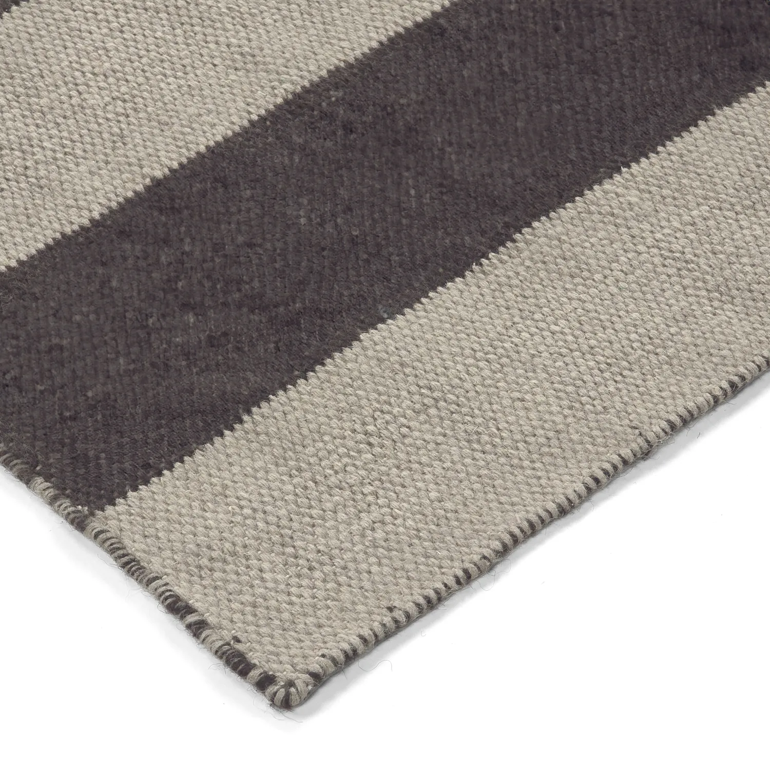 Ullteppe - Garine (svart/beige)