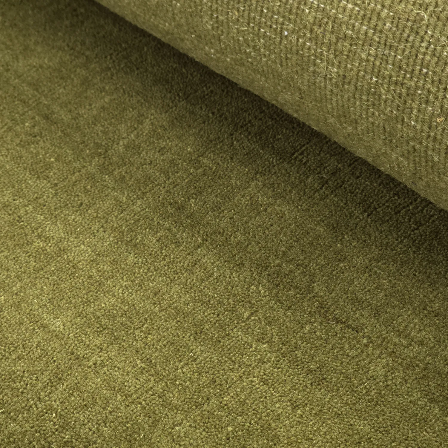 Ullteppe - Rozel Handloom Wool Premium (mosegrønn)