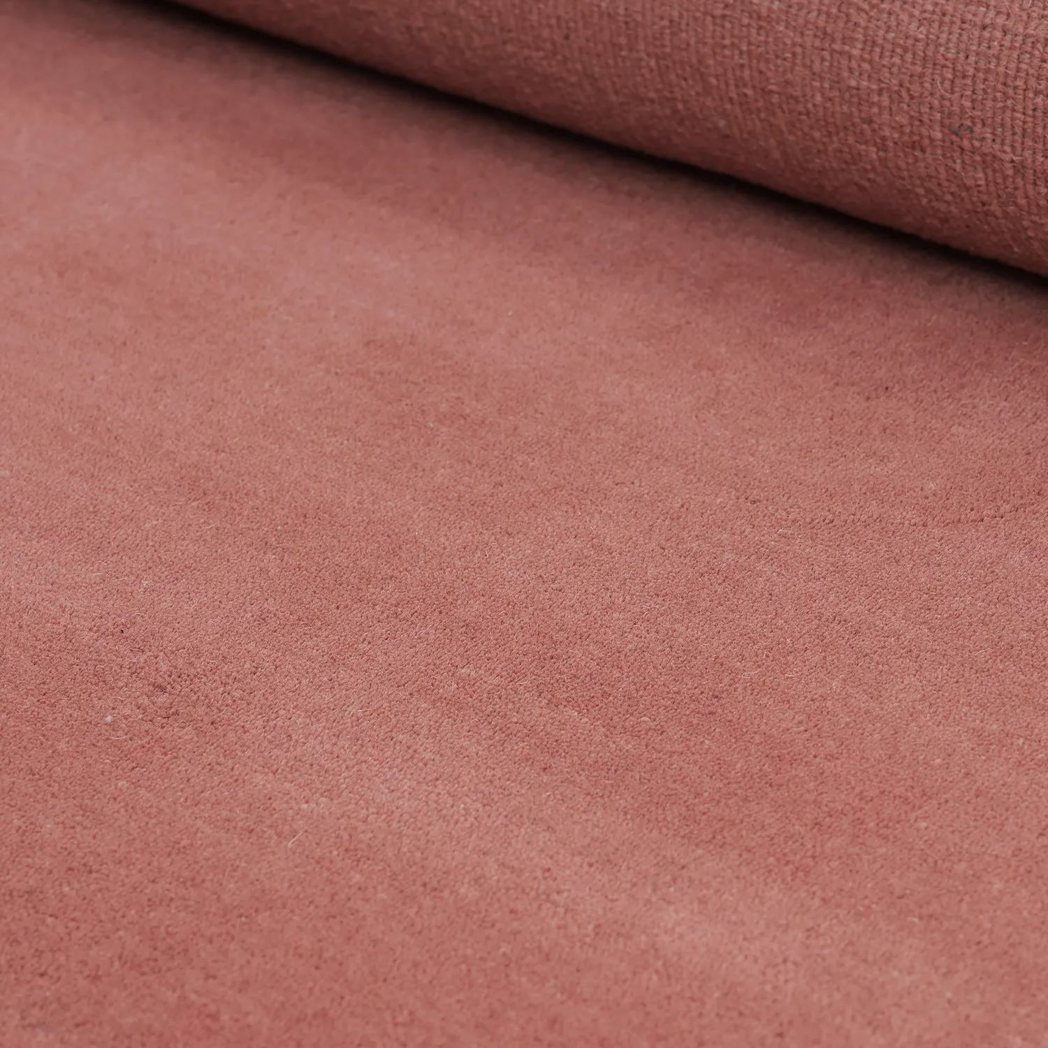 Ullteppe - Rozel Handloom Wool Premium (dempet rød)