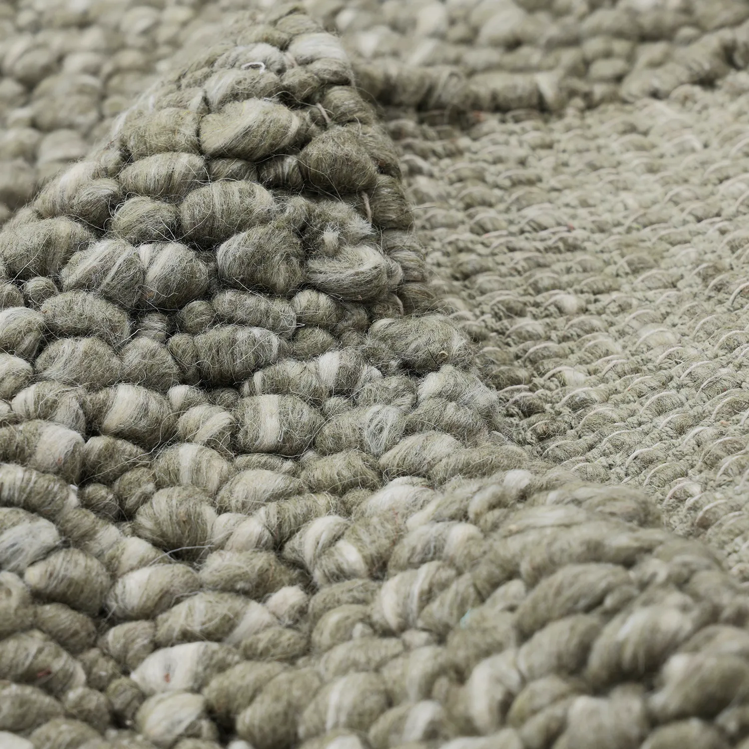 Ullteppe - Sala Irregular Wool Bubble (mosegrønn/hvit melert)