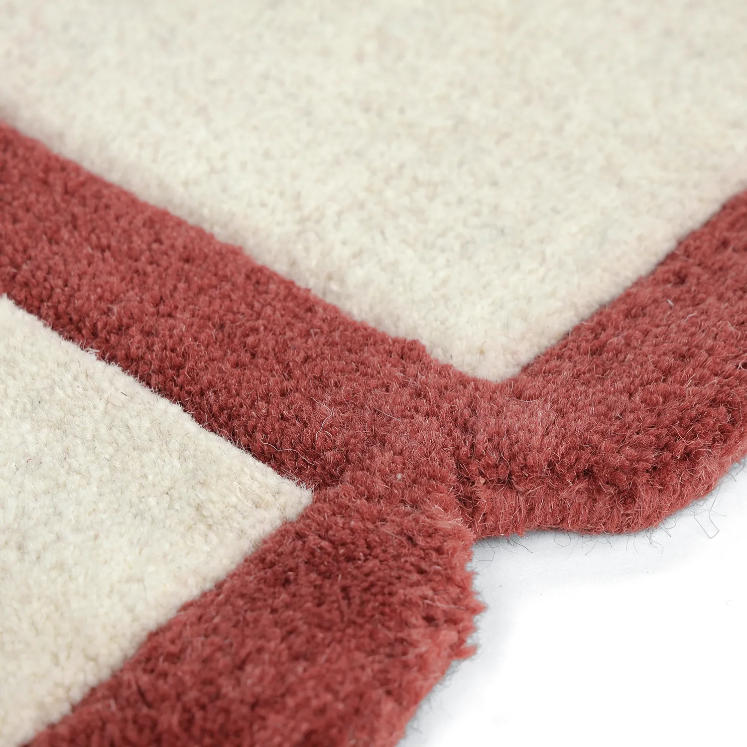 Ullteppe - Syl Hand Tufted Wool Premium (rød/hvit)