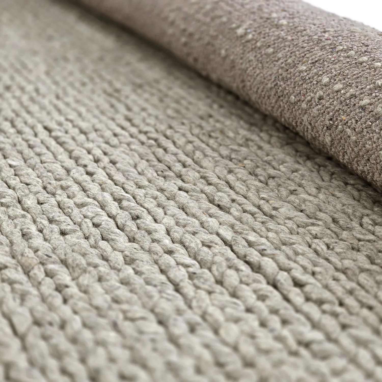 Ullteppe - Talvia Braided Wool (grå)