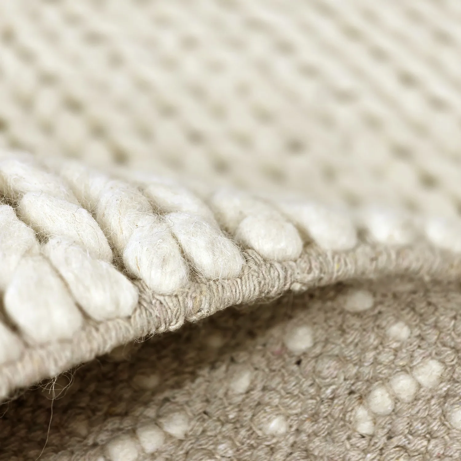 Ullteppe - Talvia Braided Wool (off-white)